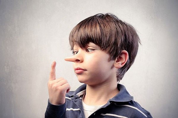 علت دروغگویی در کودکان، راهکار های مقابله با آن